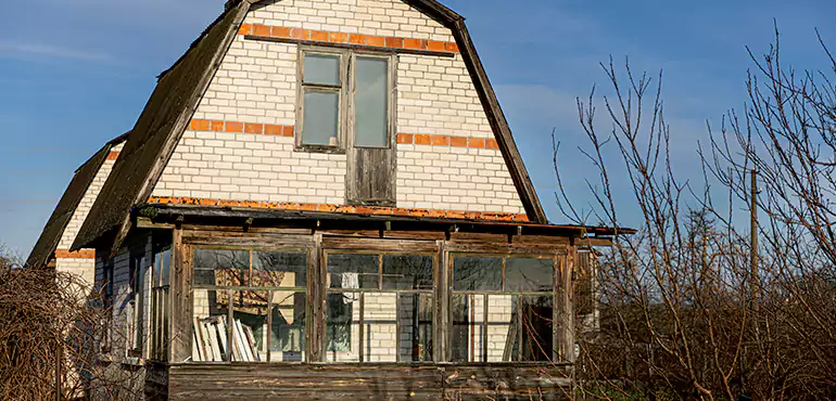 Own a Rental in Disrepair? We’ll Take It Off Your Hands in Honolulu
